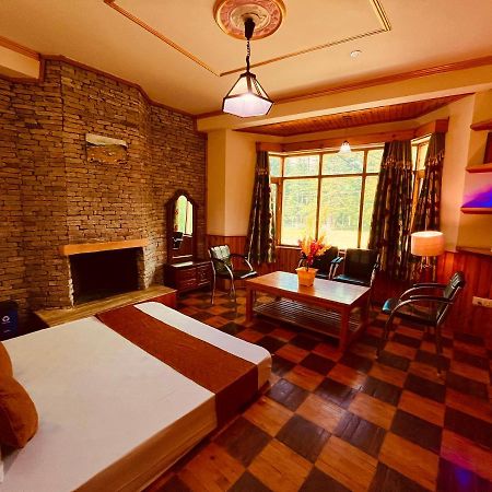 Woods Villa- A Luxury Mountains View Cottages Manāli Zewnętrze zdjęcie
