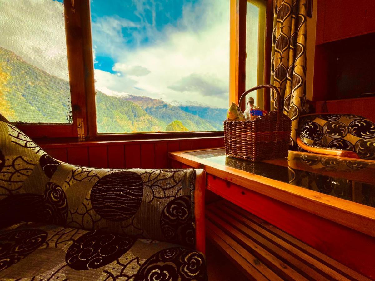Woods Villa- A Luxury Mountains View Cottages Manāli Zewnętrze zdjęcie