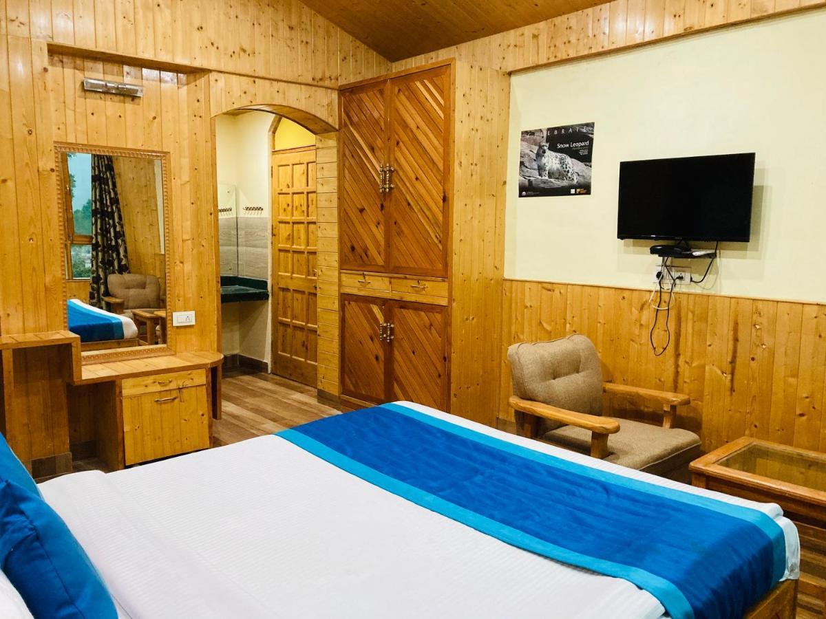 Woods Villa- A Luxury Mountains View Cottages Manāli Zewnętrze zdjęcie