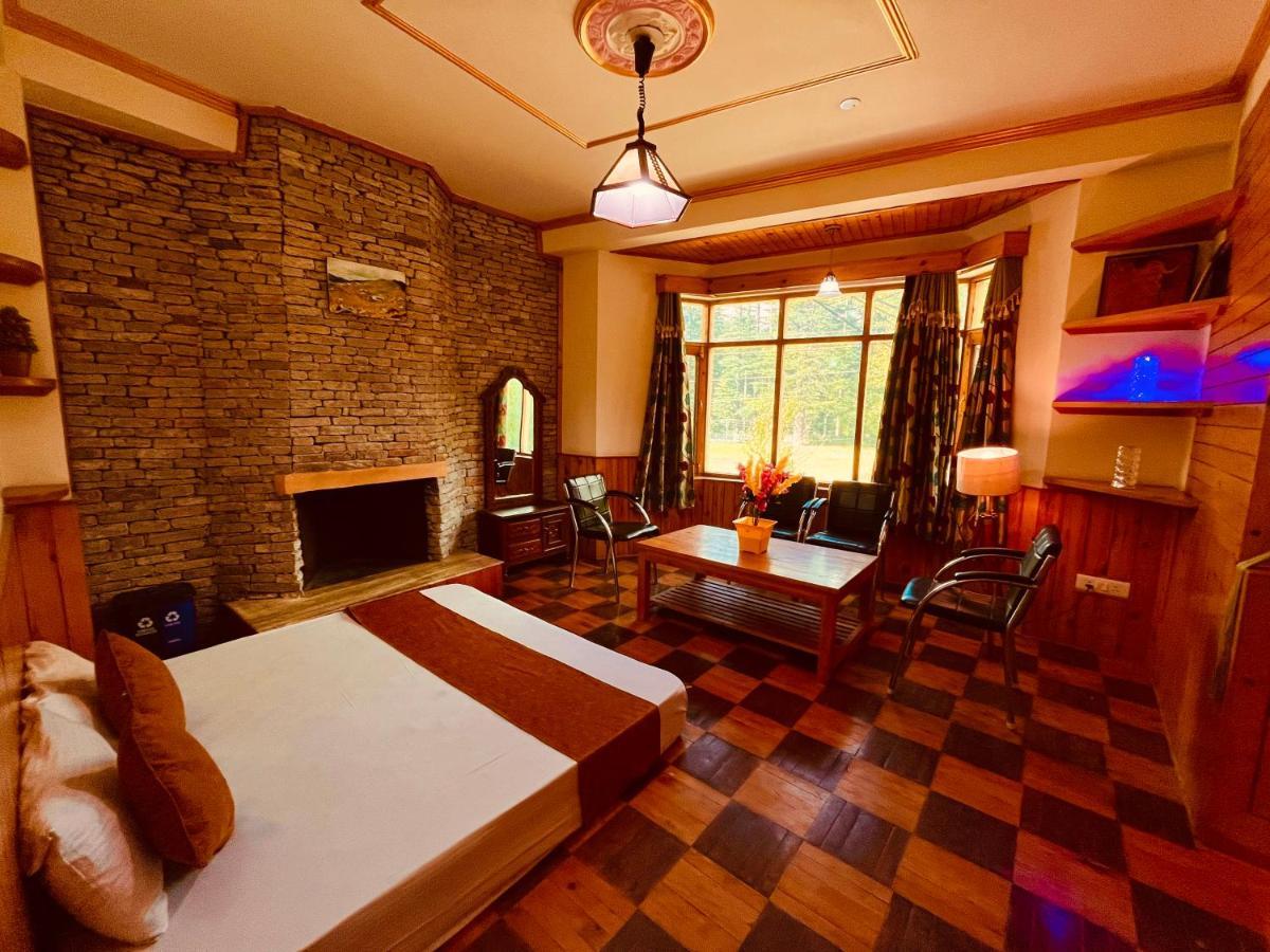 Woods Villa- A Luxury Mountains View Cottages Manāli Zewnętrze zdjęcie