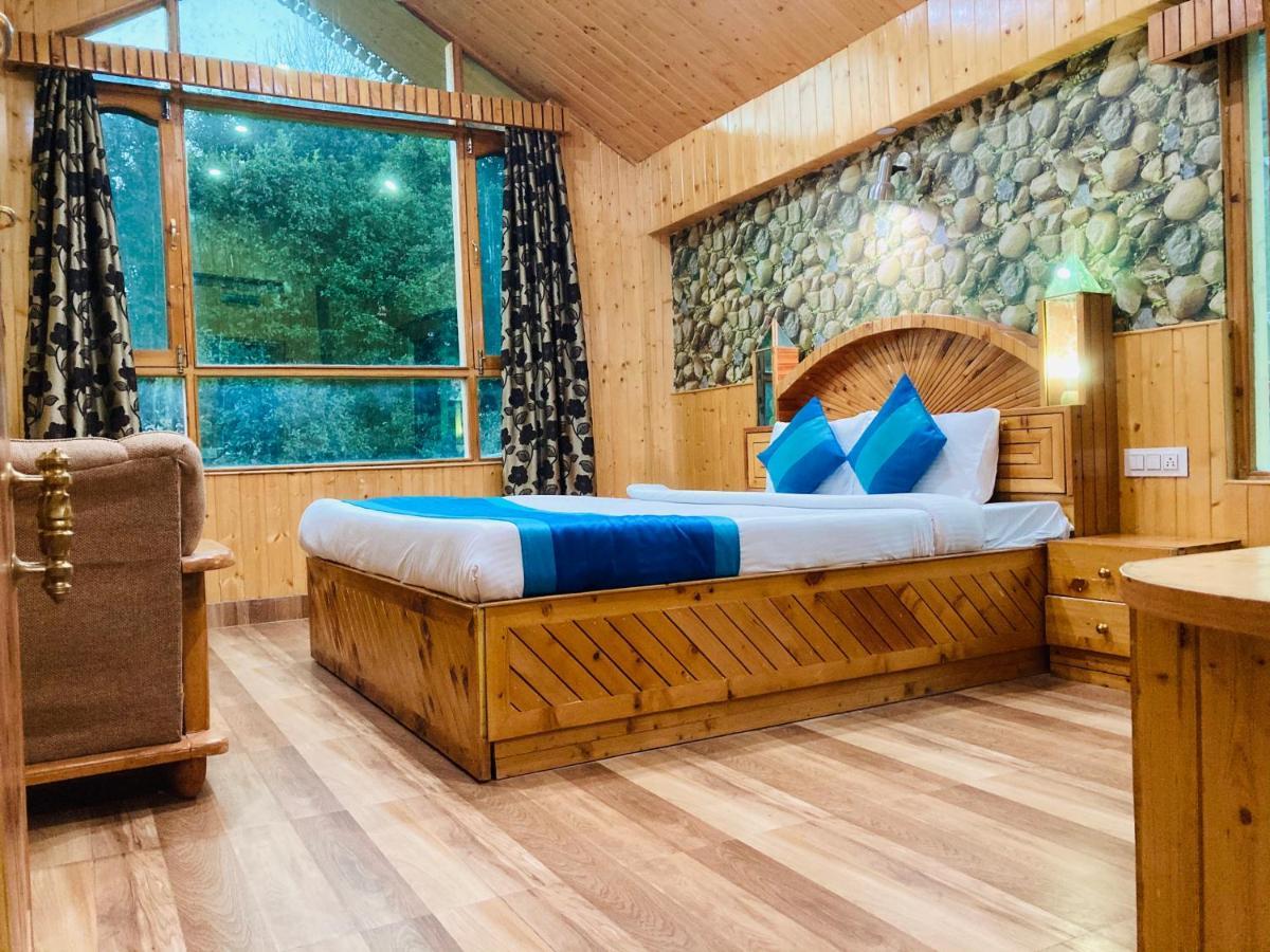 Woods Villa- A Luxury Mountains View Cottages Manāli Zewnętrze zdjęcie