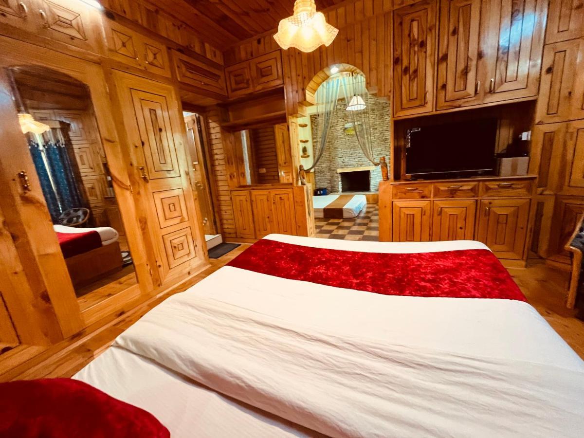 Woods Villa- A Luxury Mountains View Cottages Manāli Zewnętrze zdjęcie